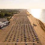 Bright Flat With Terrace Overlooking The Sea * Bibione