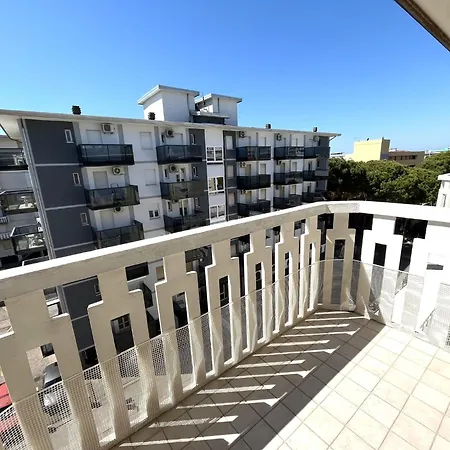Bright Flat With Terrace Overlooking The Sea
