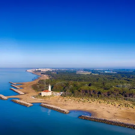 Bright Flat With Terrace Overlooking The Sea Bibione