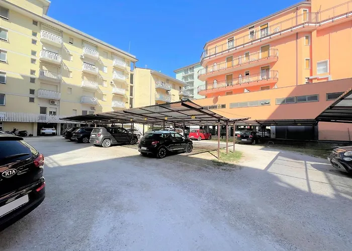 Apartmán Bright Flat With Terrace Overlooking The Sea